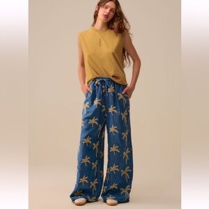 FROM PARIS FRANCE Blue Palm Print Women's Pants